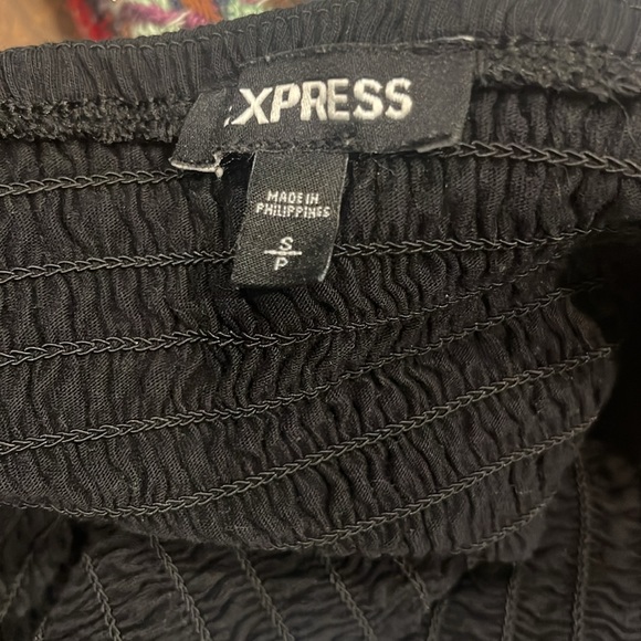 Express Crop Top - Picture 3 of 3